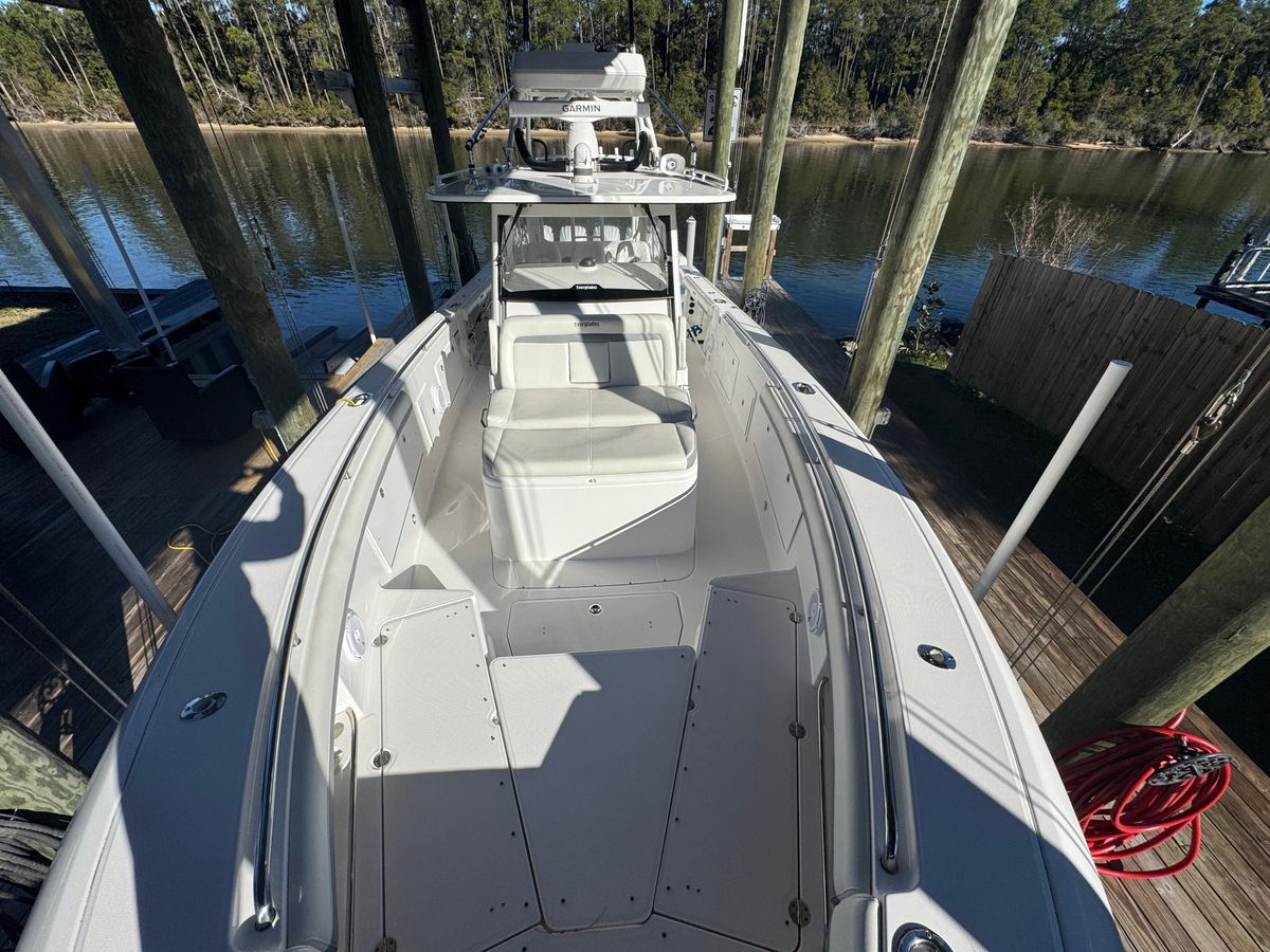 2016 Everglades 43 