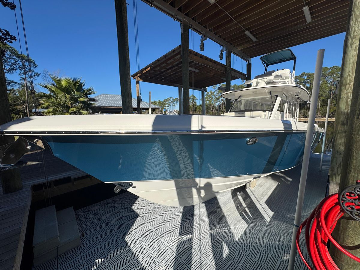 2016 Everglades 43 