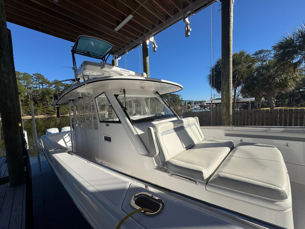 2016 Everglades 43 