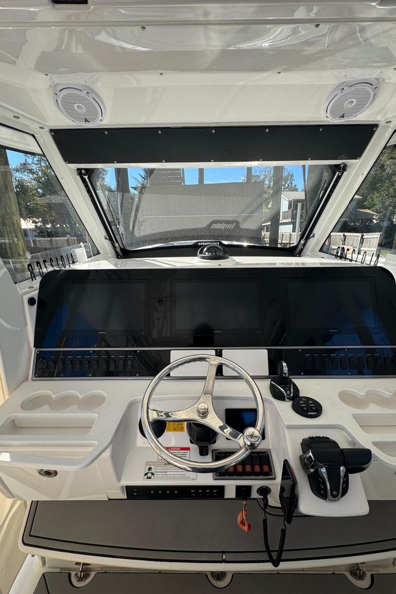 2016 Everglades 43 