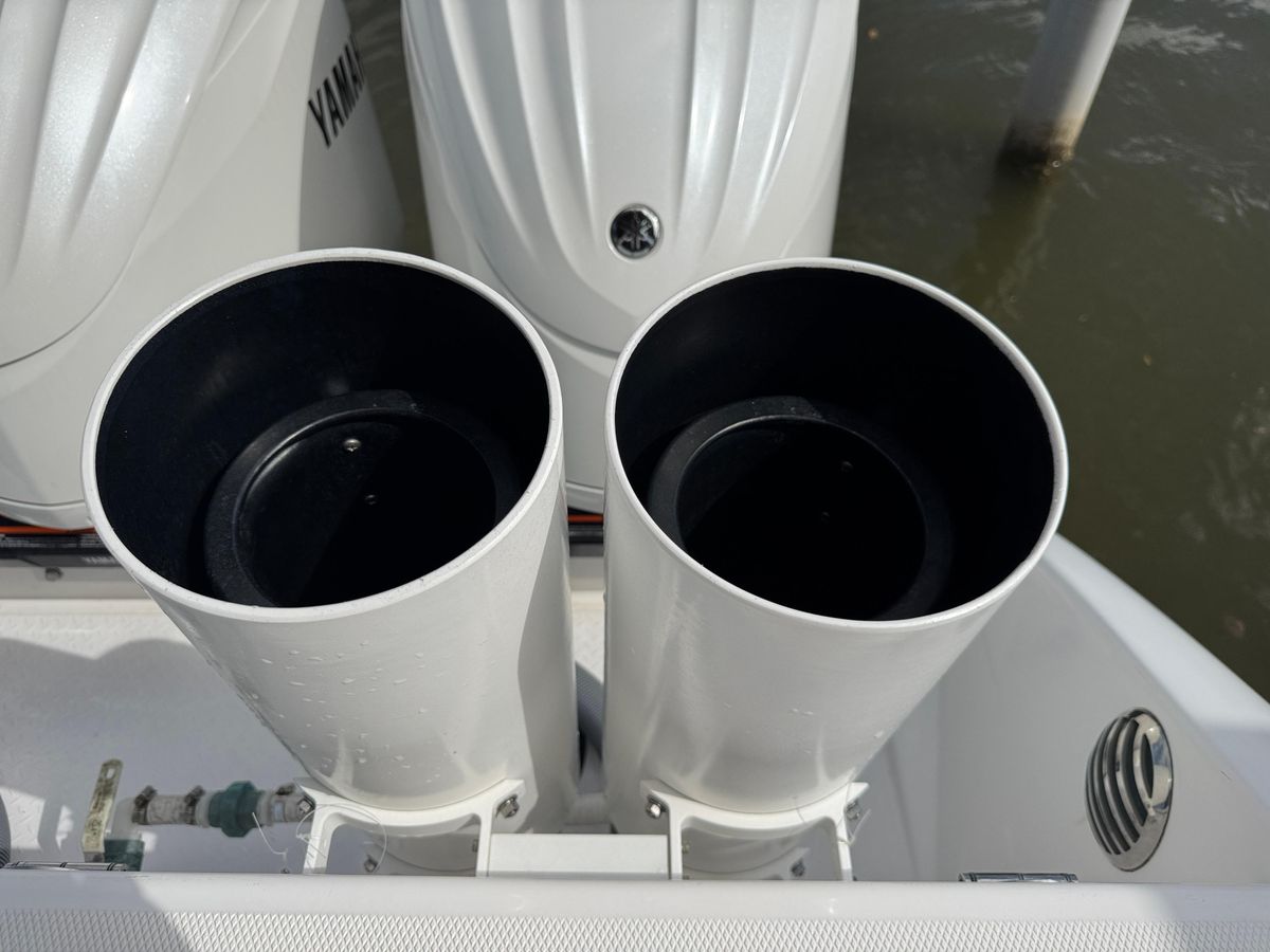 2016 Everglades 43 