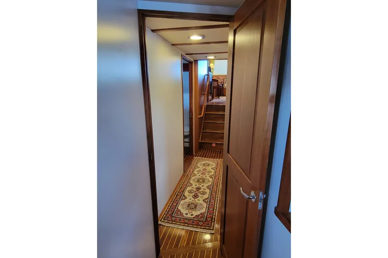 Nighthawk Yacht Photos Pics 