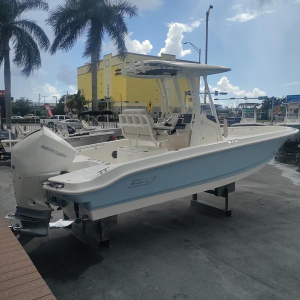 2023 Boston Whaler 220 Dauntless