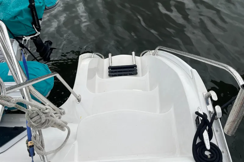  Yacht Photos Pics Steps leading to water on a 2004 PDQ Passage Maker boat.