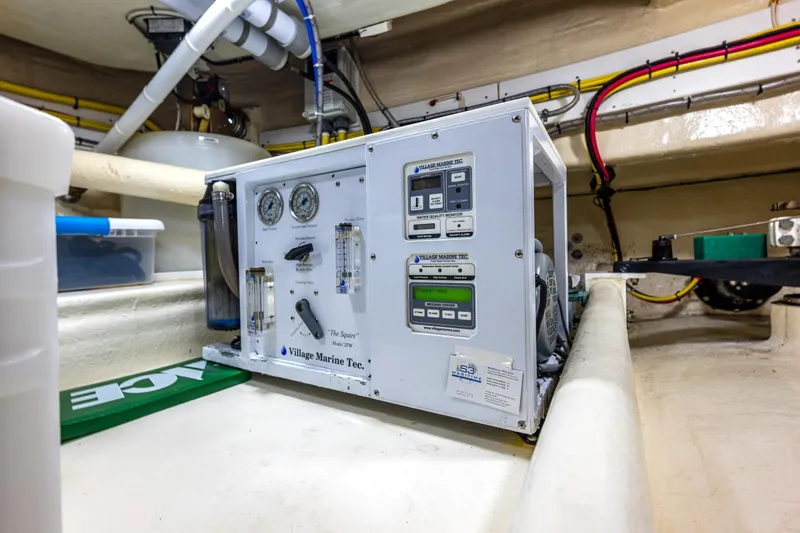 Speakeasy Yacht Photos Pics 