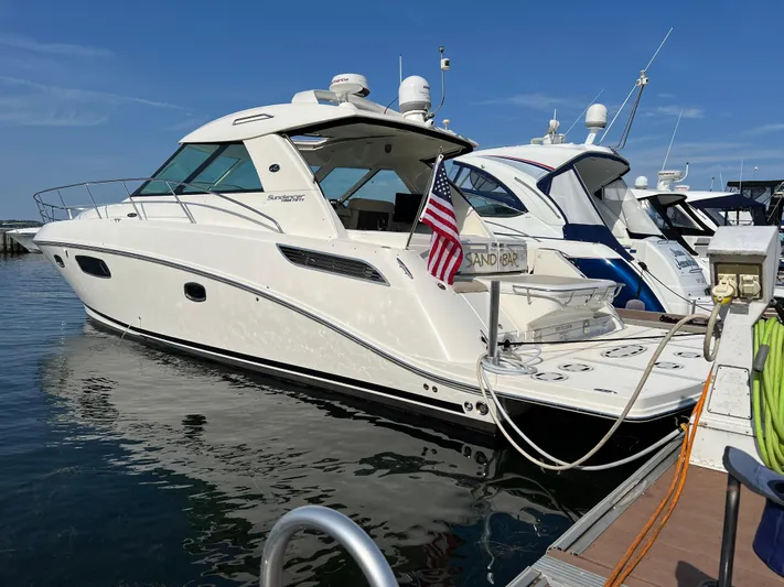 Sand Bar Yacht Photos Pics 