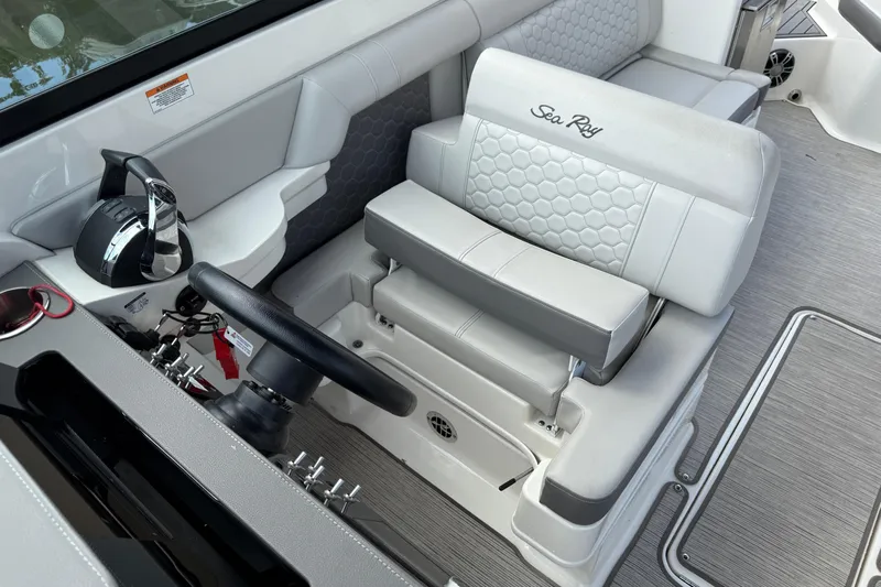  Yacht Photos Pics 2021 Sea Ray SDX 290 Outboard helm with luxurious seating and modern controls.