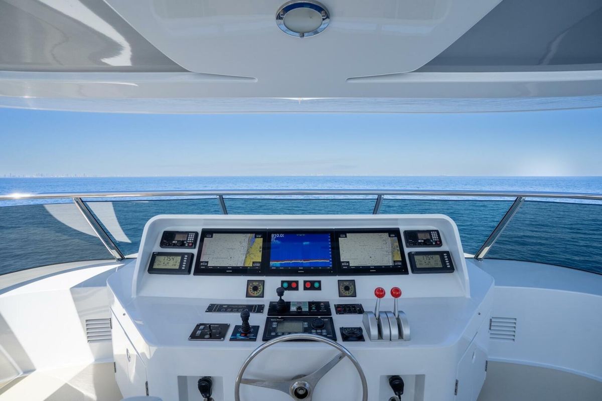 2001 Delta Marine 124 