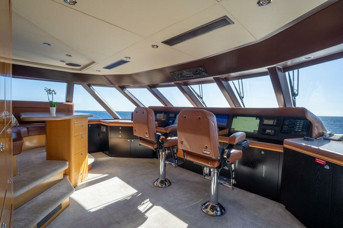 2001 Delta Marine 124 