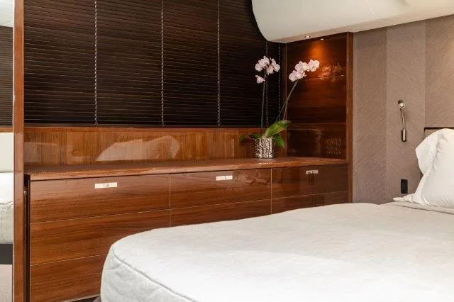 Stingray Yacht Photos Pics 