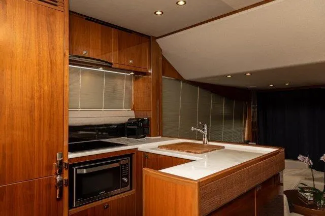 Stingray Yacht Photos Pics 