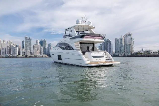 Stingray Yacht Photos Pics 