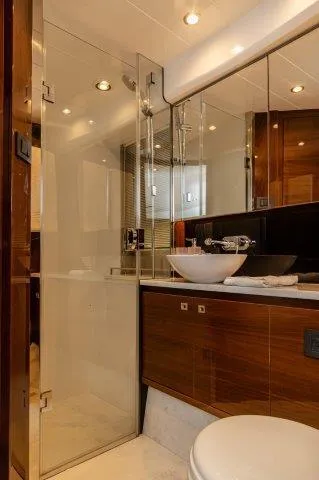 Stingray Yacht Photos Pics 