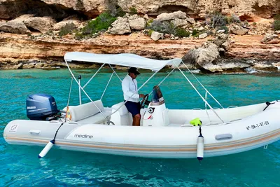 2018 Zodiac Medline 580