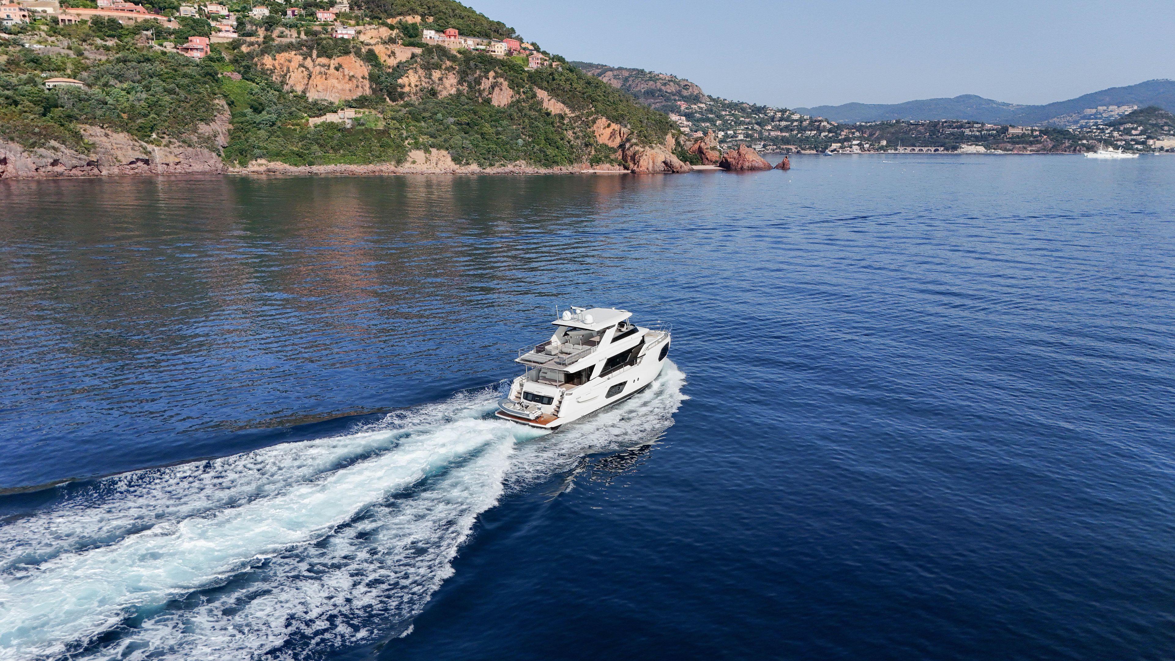 Yacht