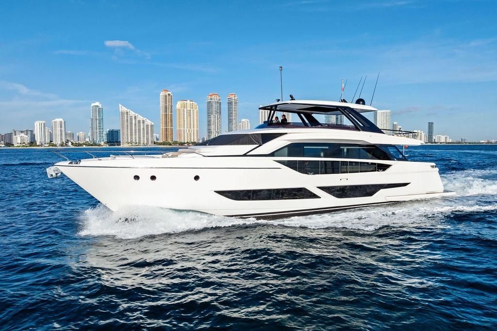 2023 Ferretti Yachts 88 