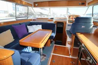 2004 Nimbus 380 Carisma