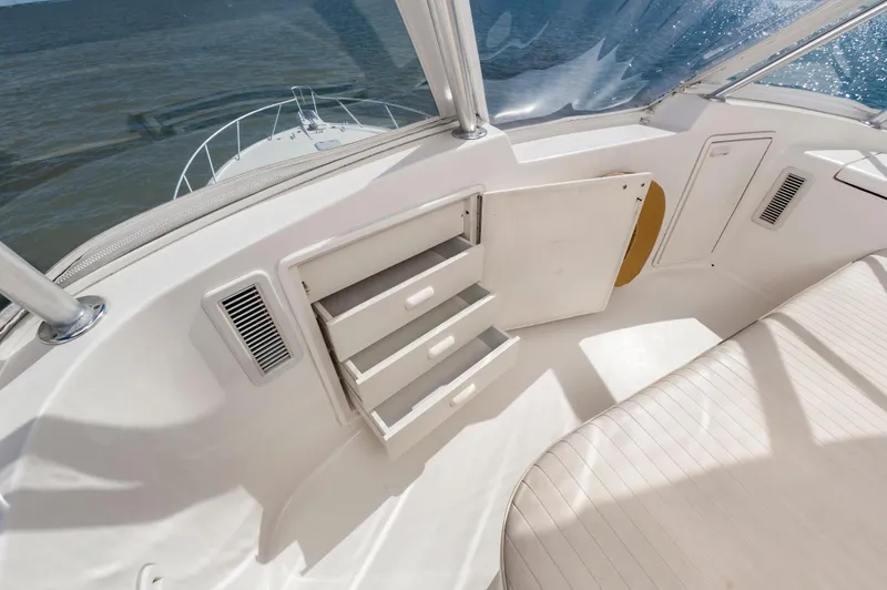 Green Eyes Yacht Photos Pics 