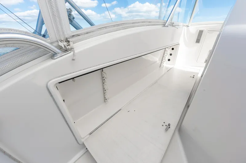 Green Eyes Yacht Photos Pics 