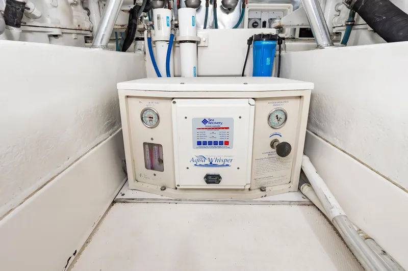 Green Eyes Yacht Photos Pics 