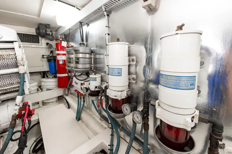 Green Eyes Yacht Photos Pics 