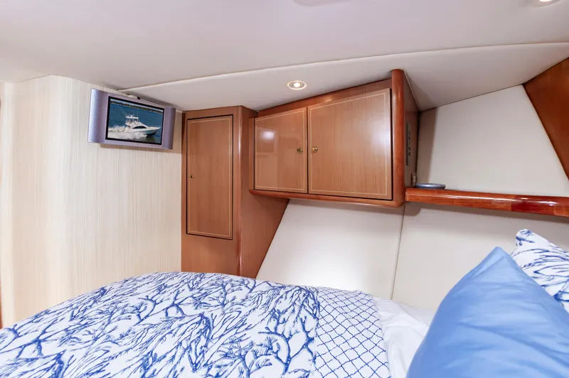 Green Eyes Yacht Photos Pics 