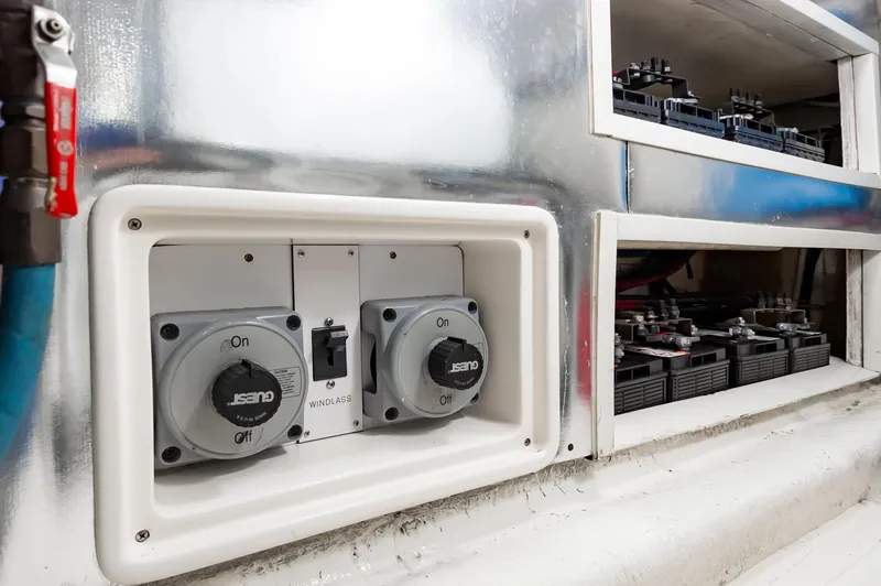 Green Eyes Yacht Photos Pics 