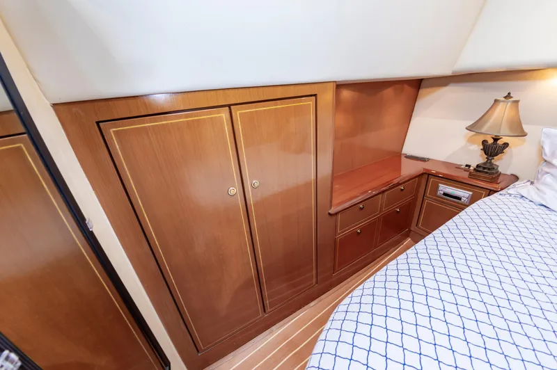 Green Eyes Yacht Photos Pics 