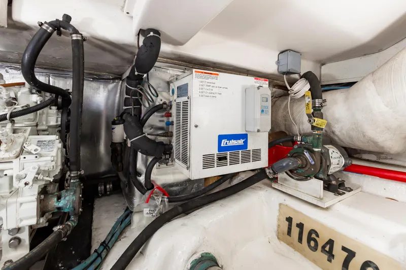 Green Eyes Yacht Photos Pics 