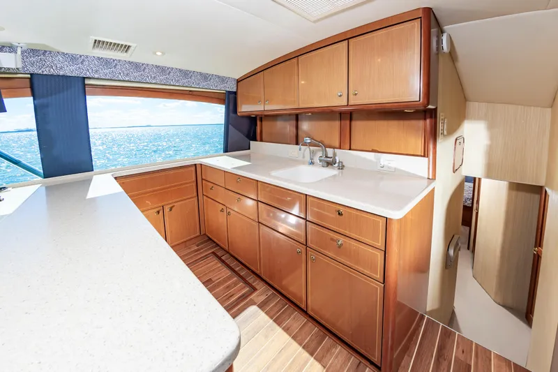 Green Eyes Yacht Photos Pics 