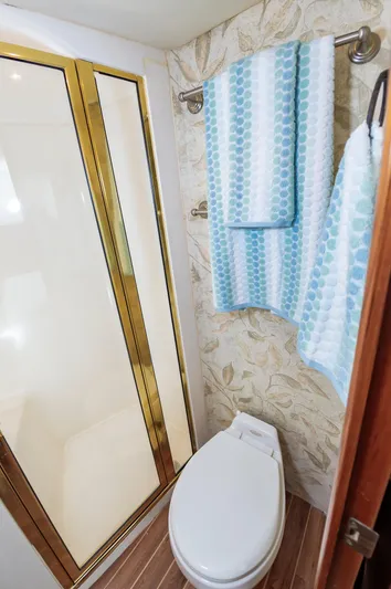 Green Eyes Yacht Photos Pics 