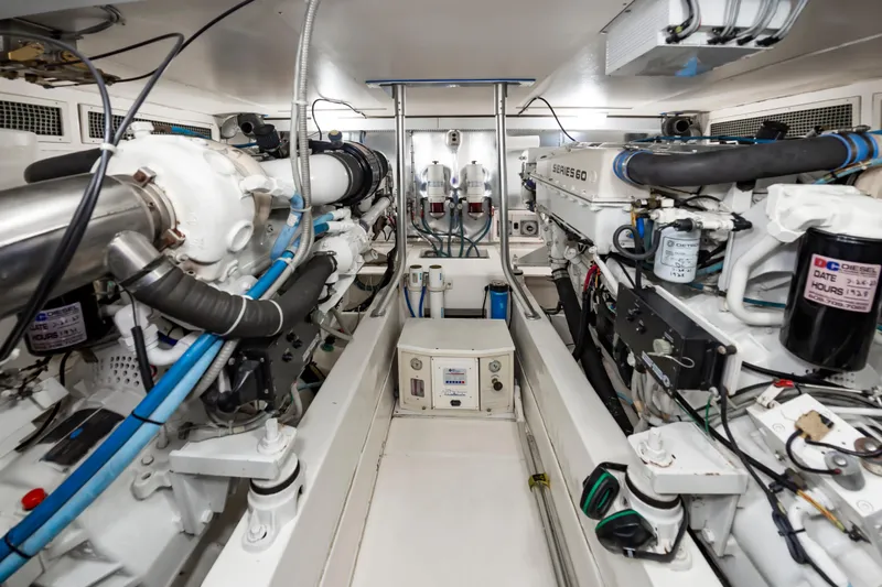 Green Eyes Yacht Photos Pics 