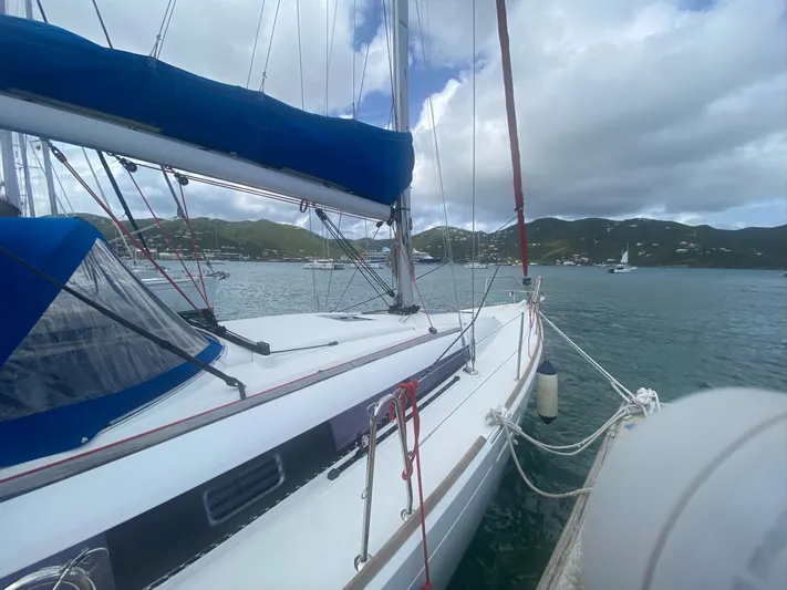 Layover Yacht Photos Pics 