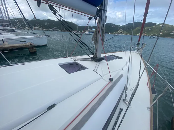 Layover Yacht Photos Pics 