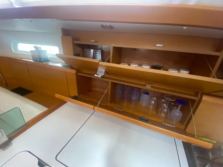 Layover Yacht Photos Pics 