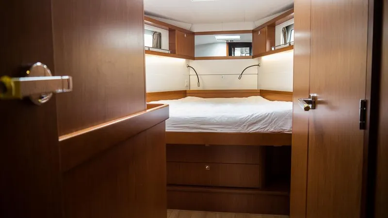 Splash Yacht Photos Pics 