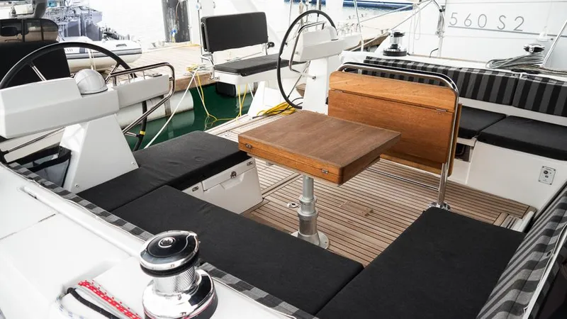 Splash Yacht Photos Pics 