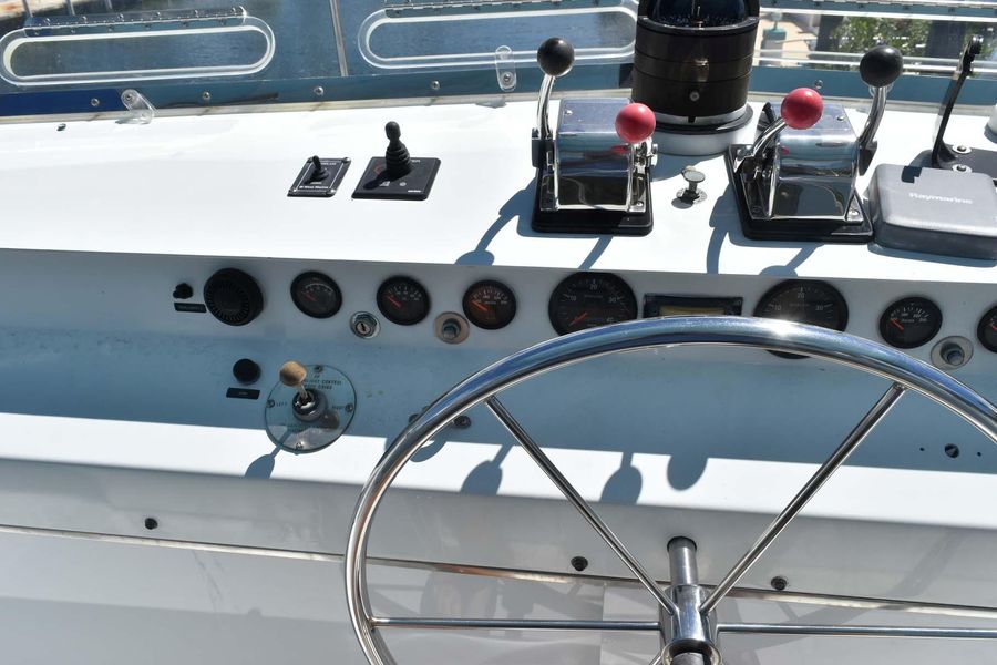 1978 Pluckebaum 68 House Boat