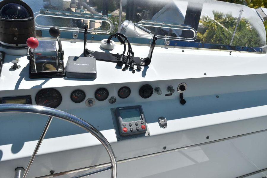 1978 Pluckebaum 68 House Boat