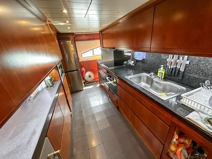 Eaglewings 3 Yacht Photos Pics 