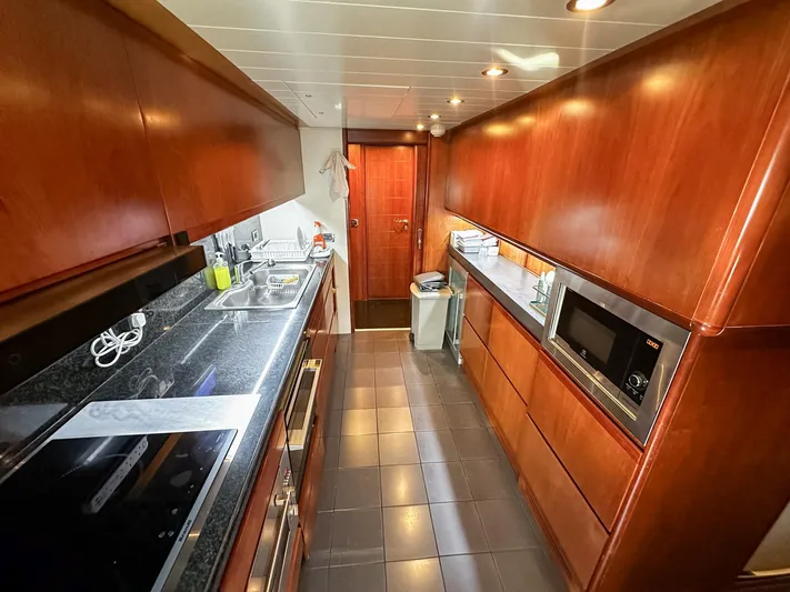 Eaglewings 3 Yacht Photos Pics 