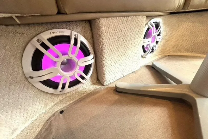  Yacht Photos Pics Pioneer speakers with purple lighting in a 1998 Sea Ray 400 Sundancer interior.