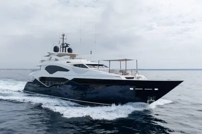 Sunseeker 131 Yacht