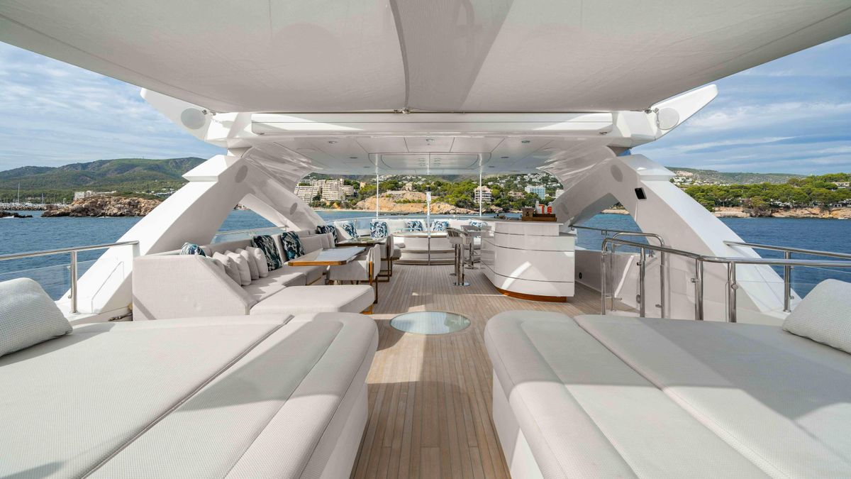 2016 Sunseeker 131 