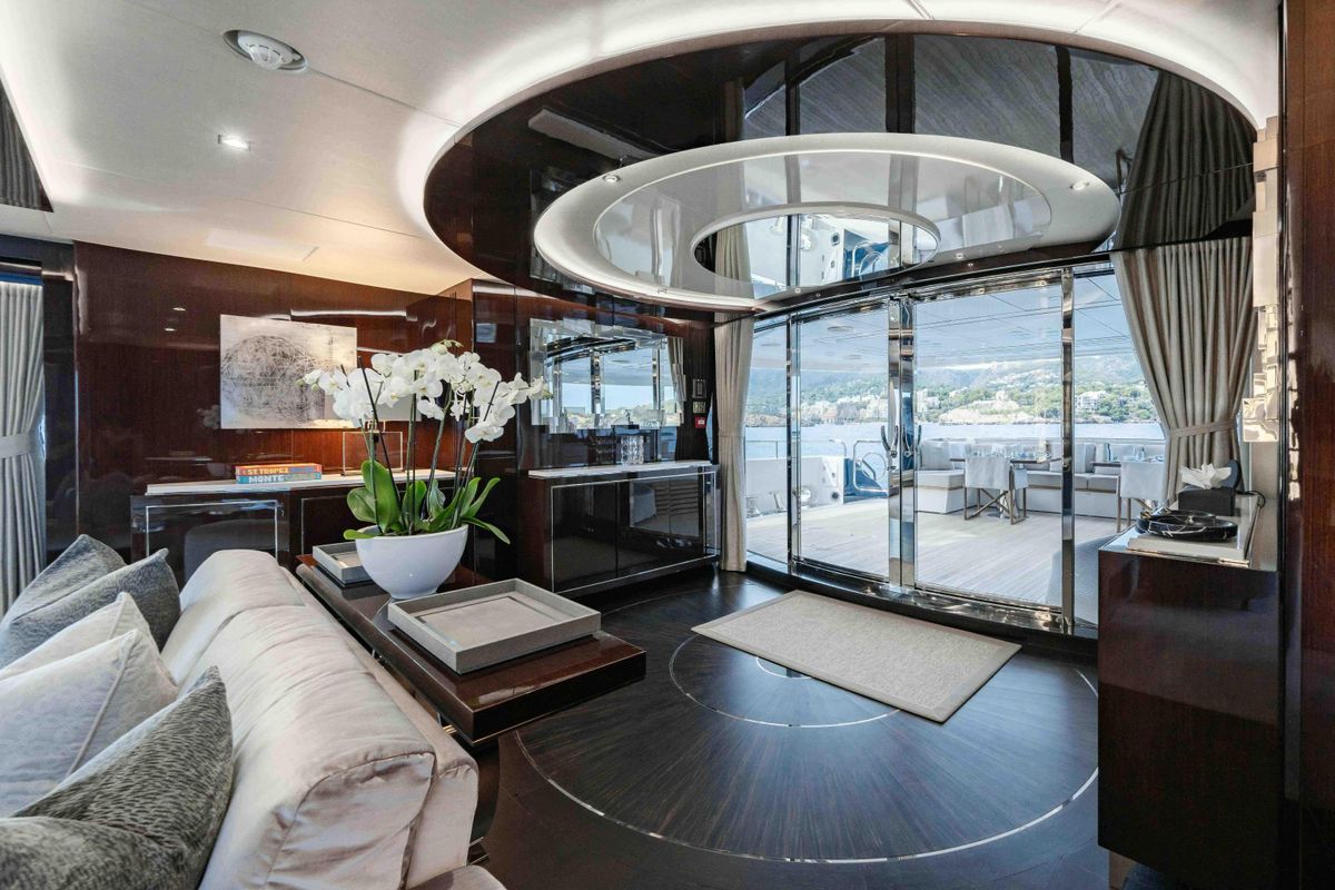 2016 Sunseeker 131 
