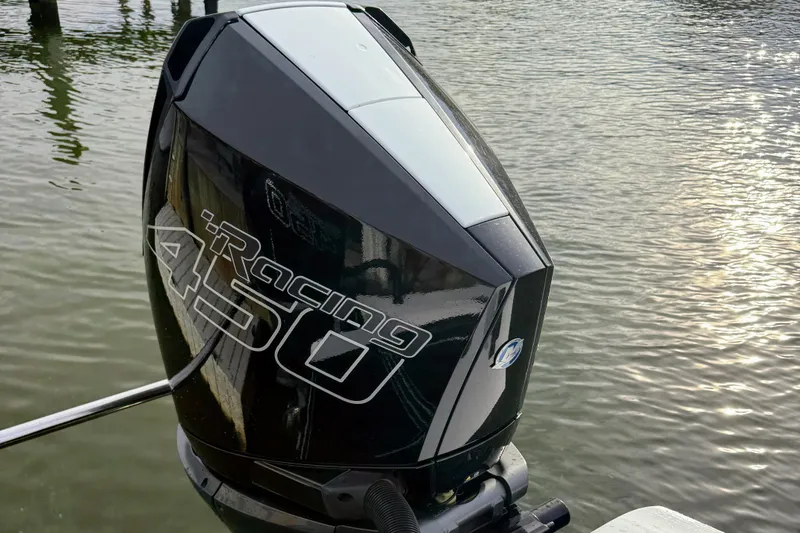  Yacht Photos Pics Twin Merc 450R