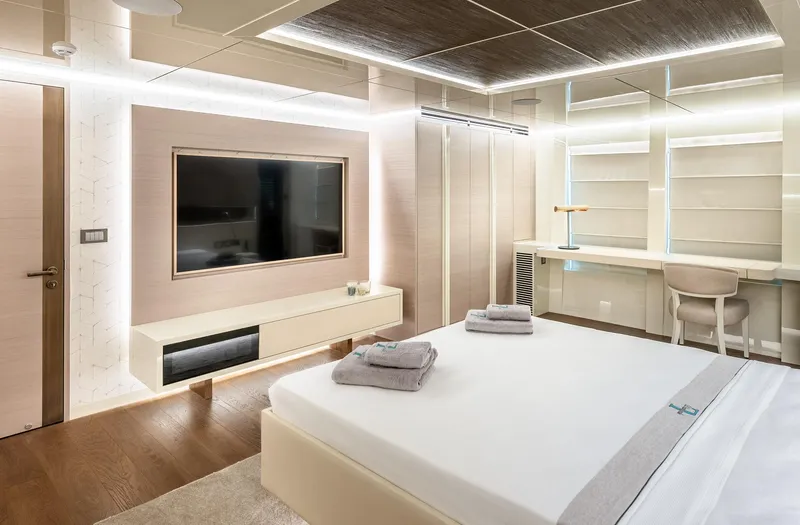 Numarine 32xp Yacht Photos Pics Luxurious bedroom interior on 2026 Numarine 32XP yacht, featuring modern design and elegant furnishings.