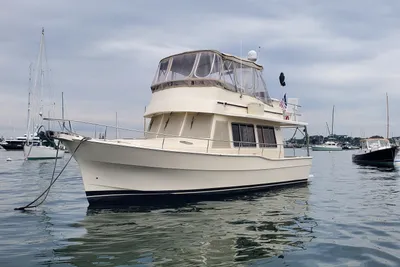 Mainship 400 Trawler