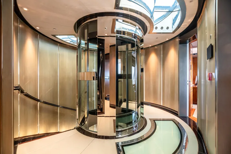 Sealion Yacht Photos Pics 