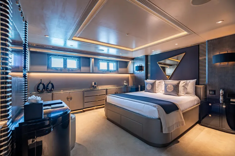 Sealion Yacht Photos Pics 